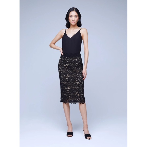 L'AGENCE Royal Pencil Skirt Black Floral Lace Scalloped Hem Size 6 Midi Skirt